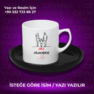 Kişiye Özel İsimli Aile Huzurdur Baskılı Hediyelik Renkli Kupa Bardak